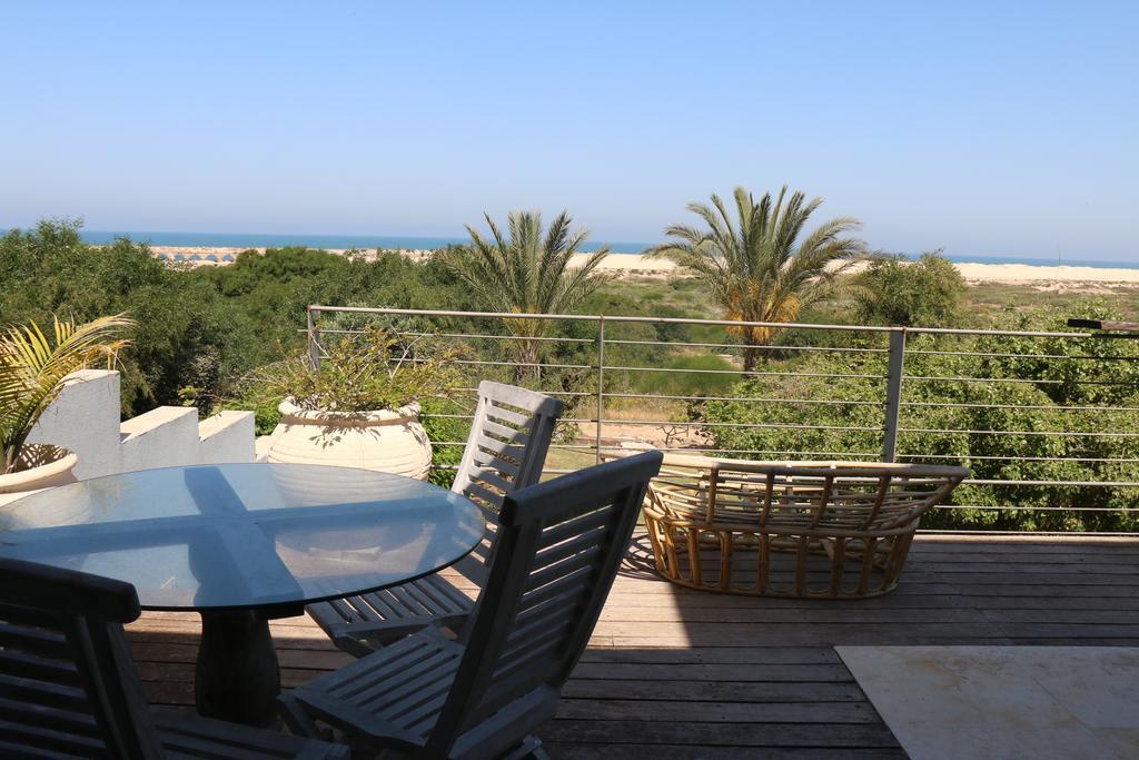 Beach Front House Caesarea Esterno foto